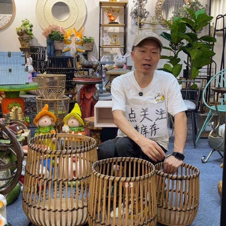摆件三件套哈哈哈哈哈哈哈哈