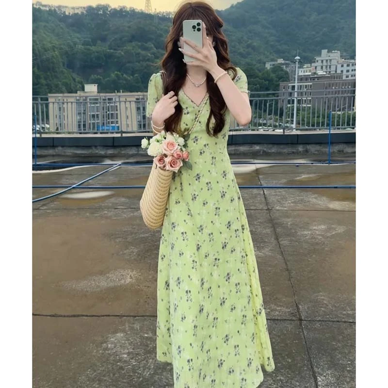 【有里布】V领花边短袖连衣裙2025年夏季新款百搭绿色碎花长裙D2651