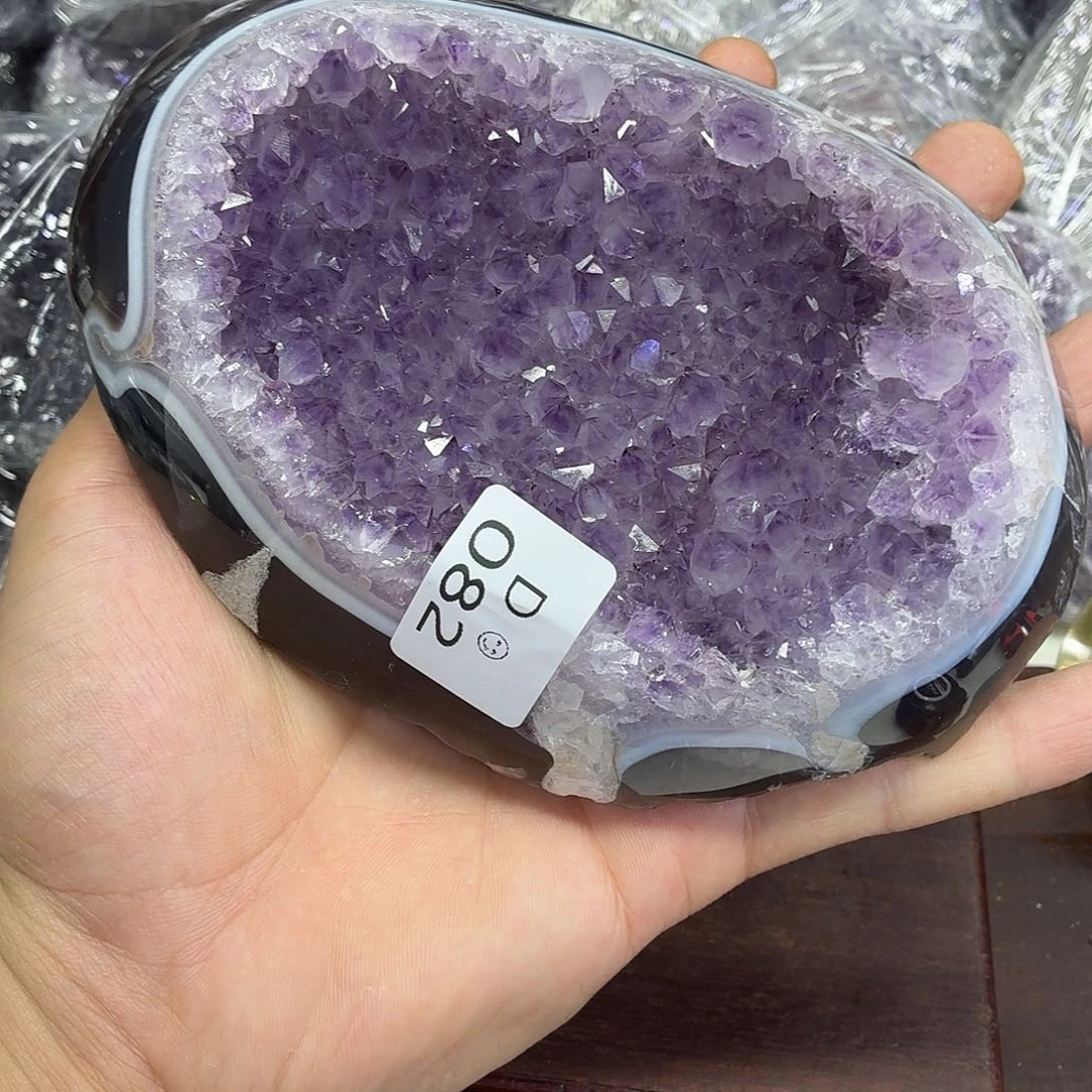 未镶嵌水晶大型摆件（非配饰）