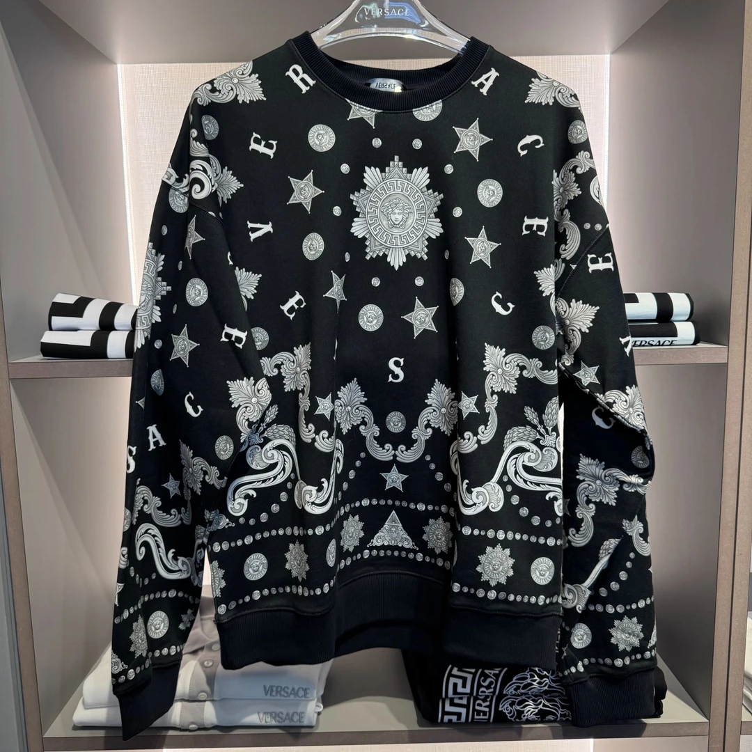 未使用 VERSACE/范思哲 男士新款时尚休闲黑色美杜莎圆领印花卫衣