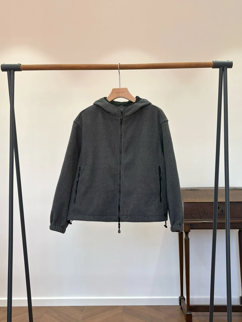 失物招领潮牌女装 2025秋冬新款老钱风运动休闲连帽卫衣外套48690