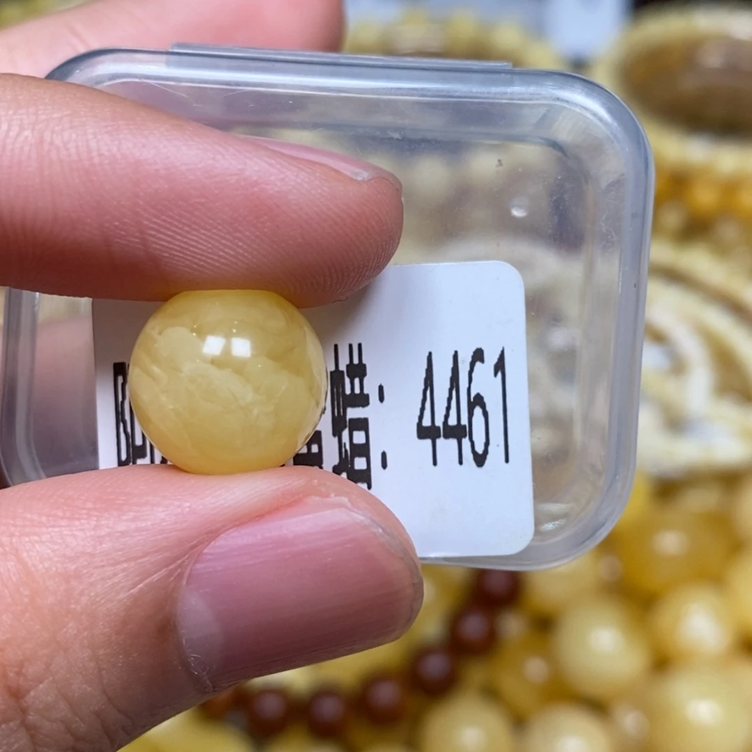 蜜蜡未镶嵌珠宝奇石4461