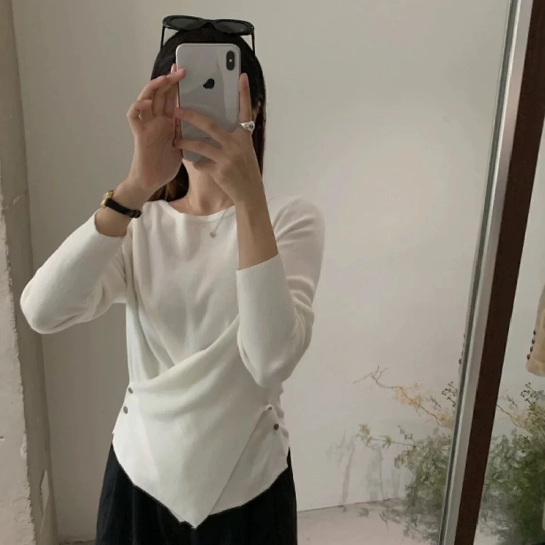 58054 韩系设计感不规则纽扣收腰针织上衣