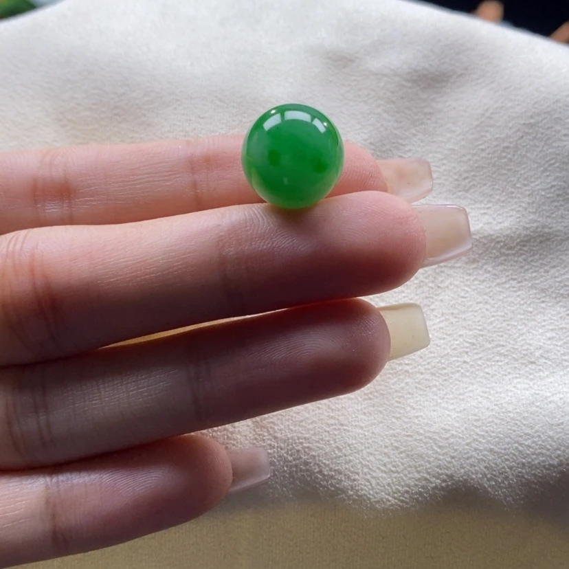 【闪购商品】翡翠颈饰未镶嵌冰辣绿珠卡13.6