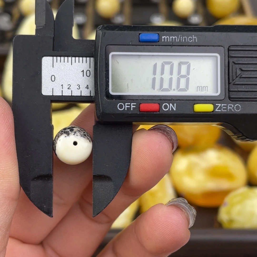 裸石琥珀未镶嵌微瑕189