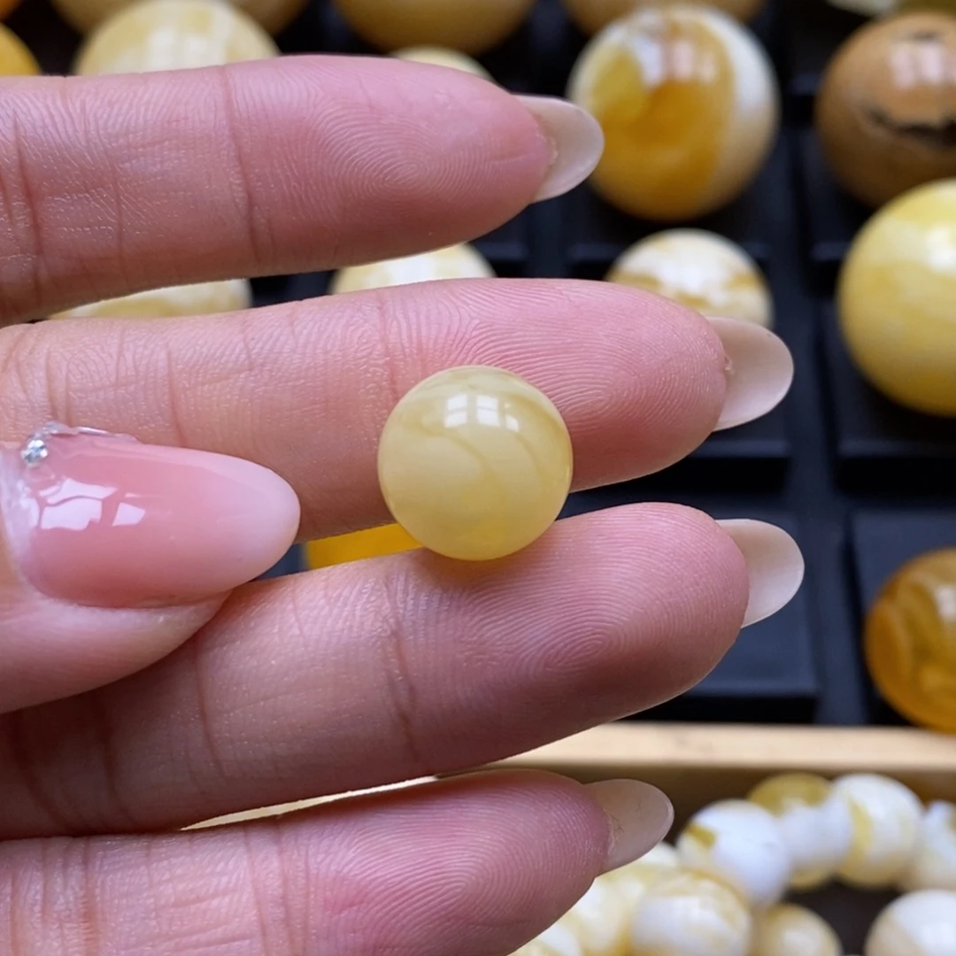 蜜蜡未镶嵌珠宝奇石焱