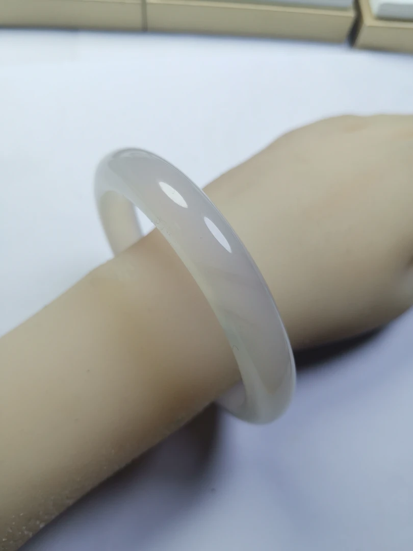 166号新1—63-64圈口-，高冰透，玛瑙玉髓高贵款