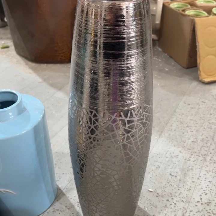 陶瓷花瓶摆件外贸出口（微瑕）高42口7公分