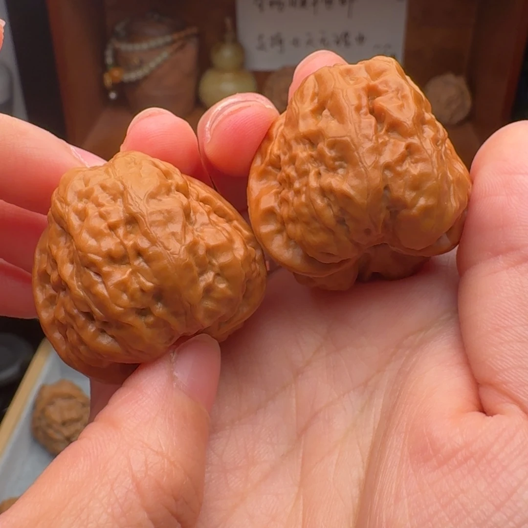 文玩核桃闪购蛤蟆36