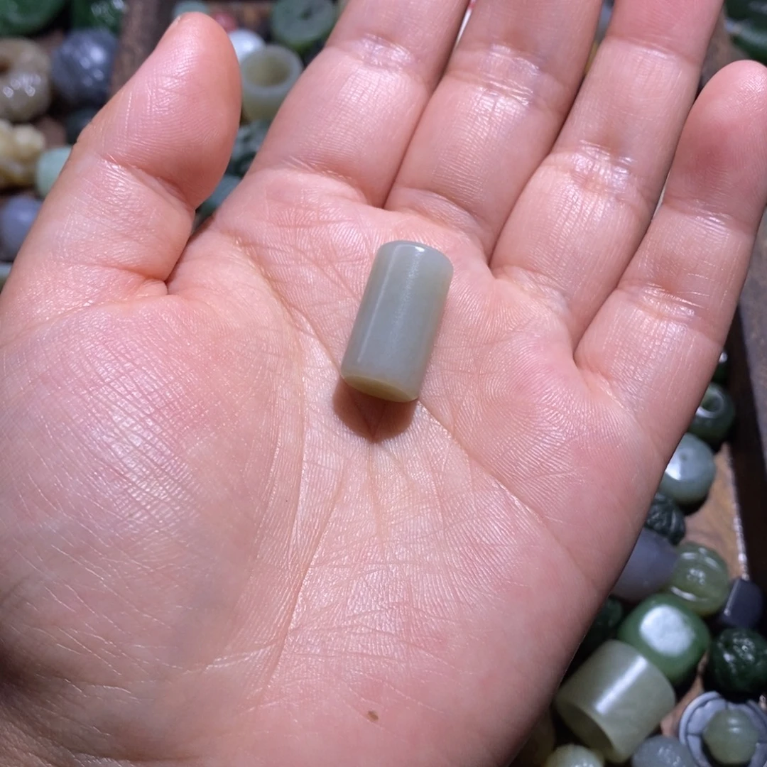 馨***林未镶嵌和田玉车挂