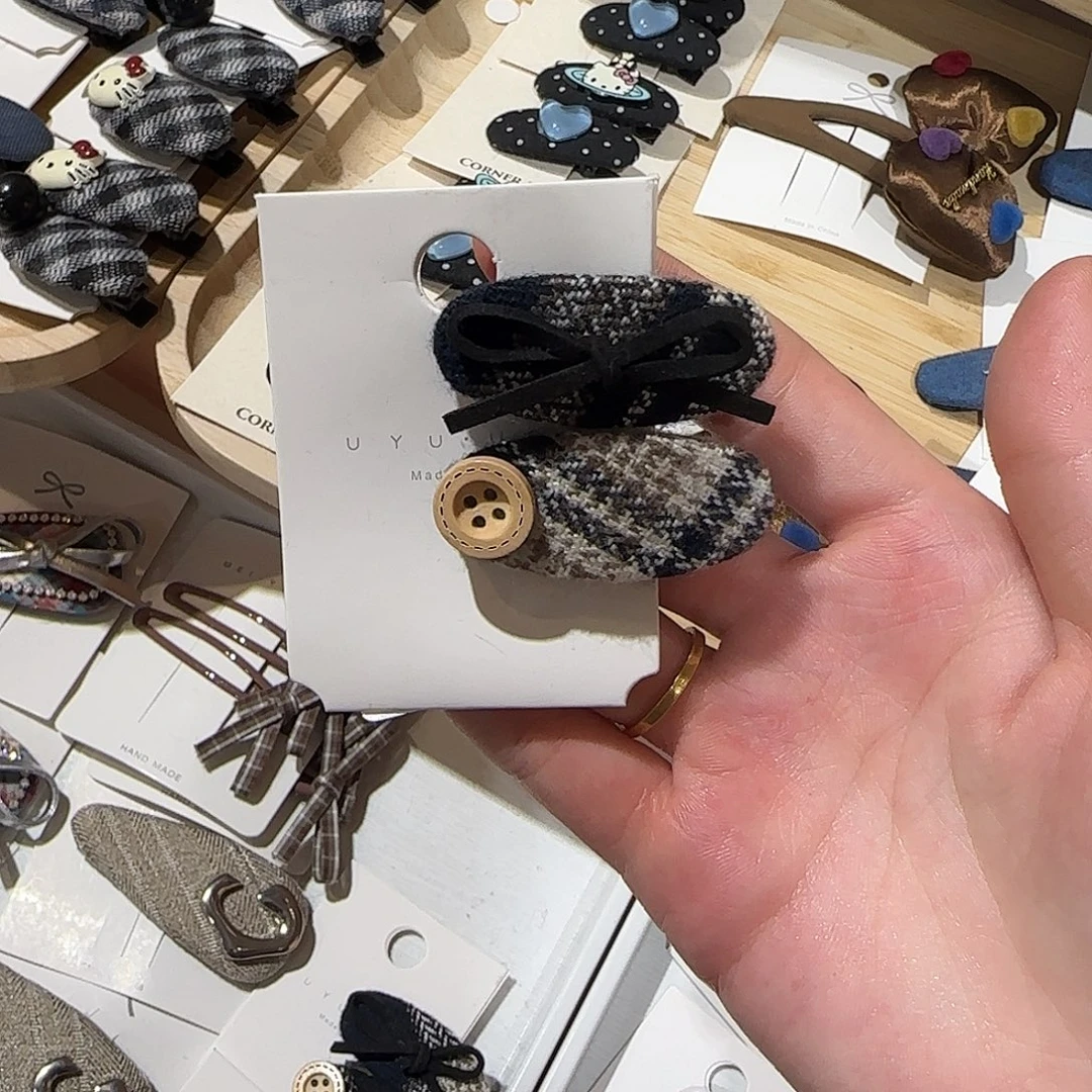 布艺非金属小胖纽扣压夹