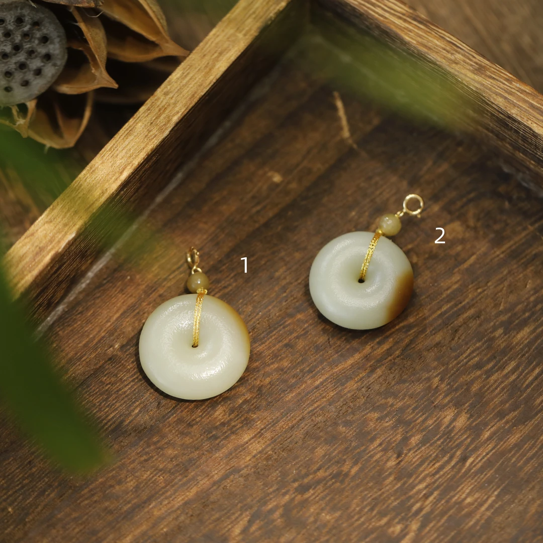 麦麦【诗音】天然和田玉糖白 仿古平安扣 吊坠  多样性发货其一