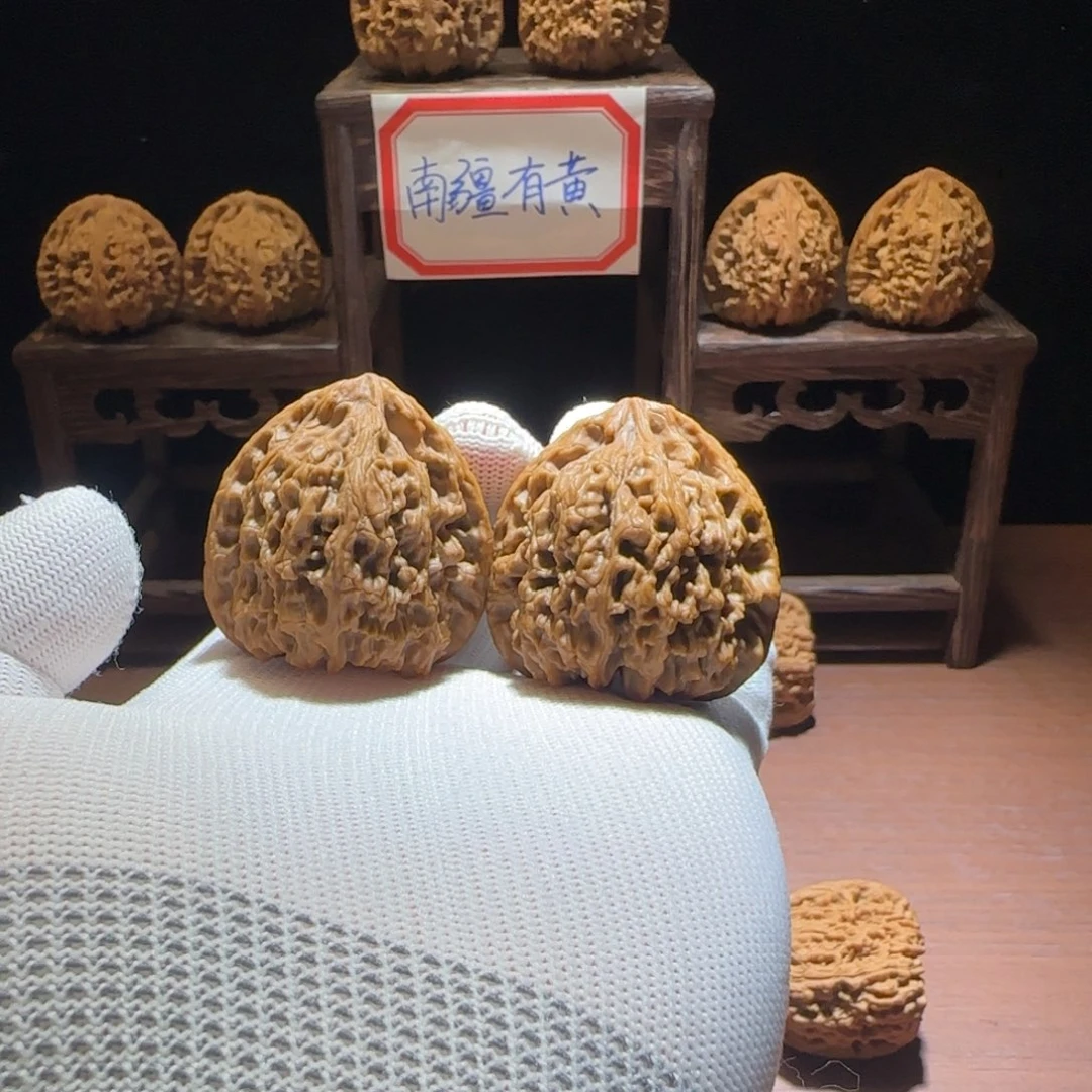 A***a文玩核桃吊坠41全家福三角