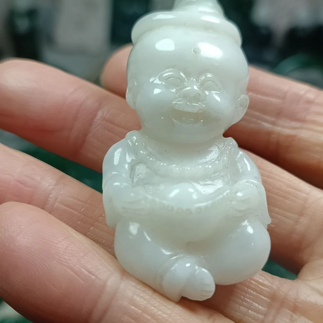 独山玉未镶嵌善财童子