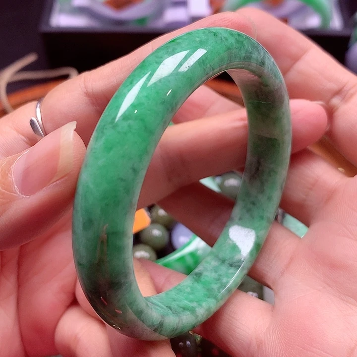 未镶嵌手镯翡翠翡翠