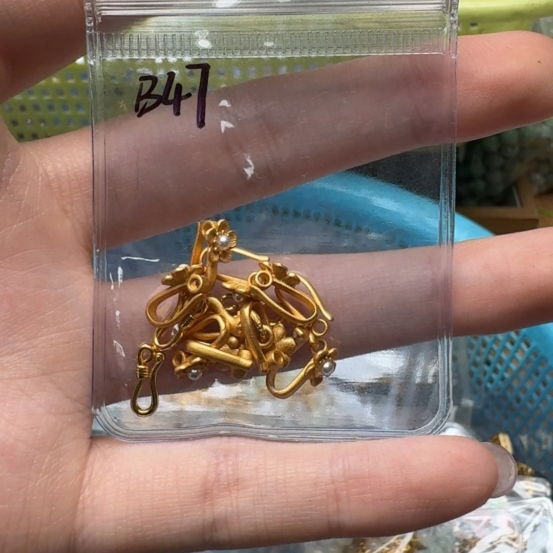 翡翠未镶嵌挂件请****…