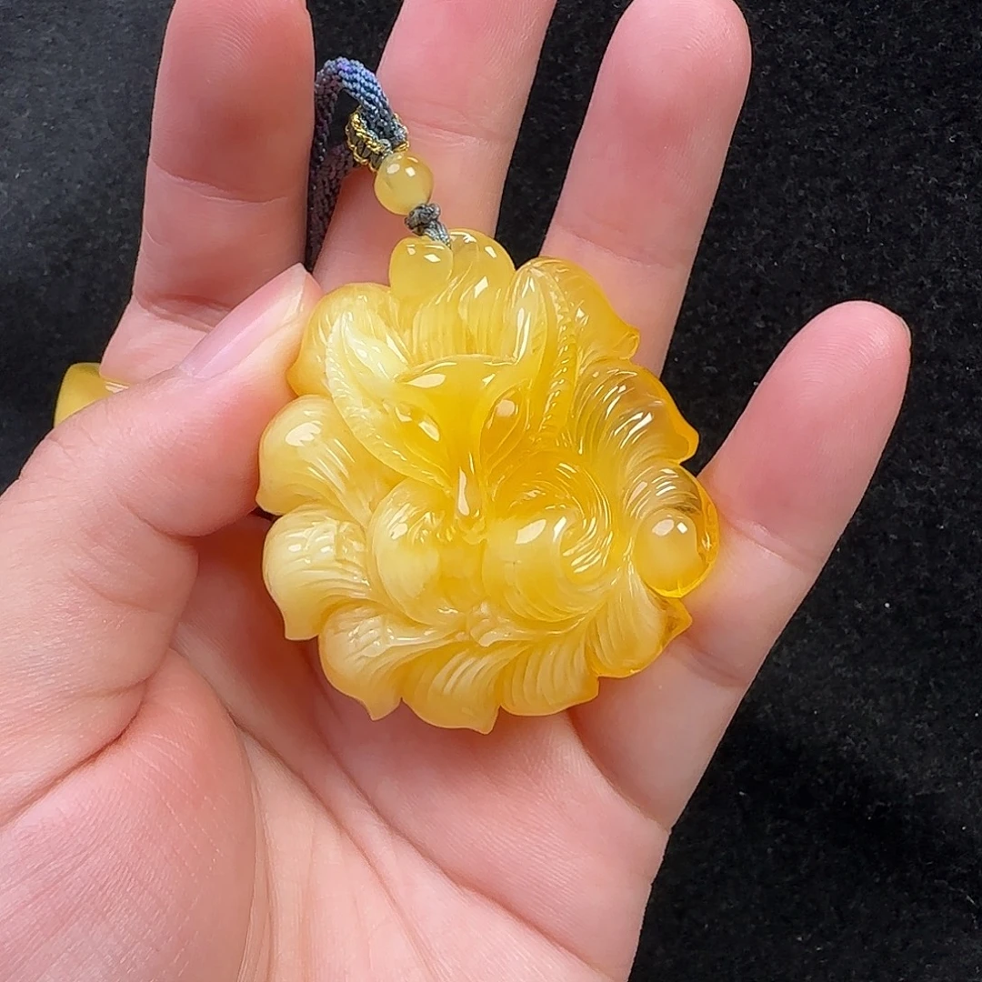 蜜蜡未镶嵌珠宝奇石