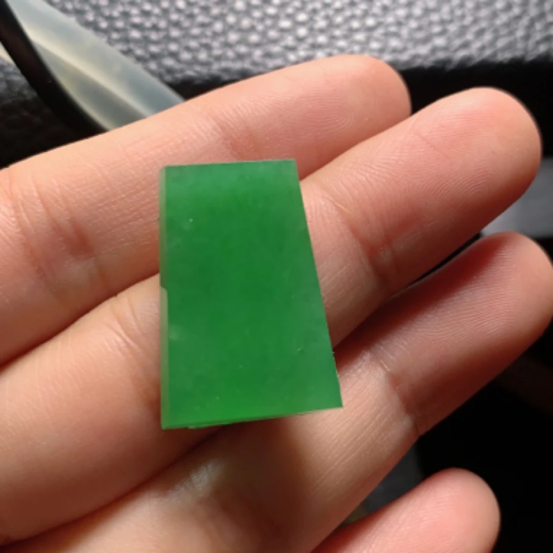 缅甸天然A货翡翠阳绿无事牌25.5*17.7*3.6