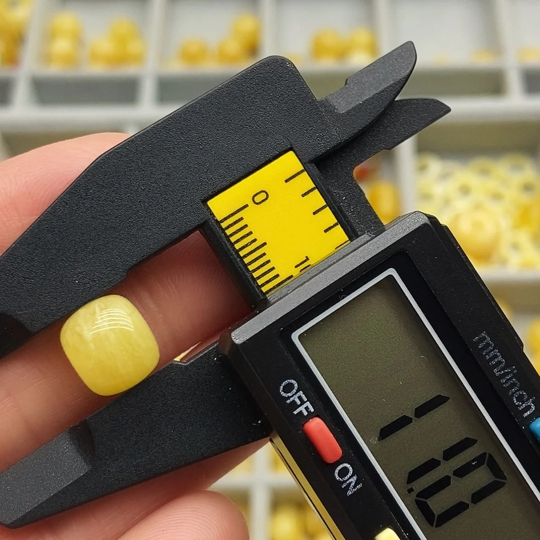 蜜蜡珠宝奇石未镶嵌2170