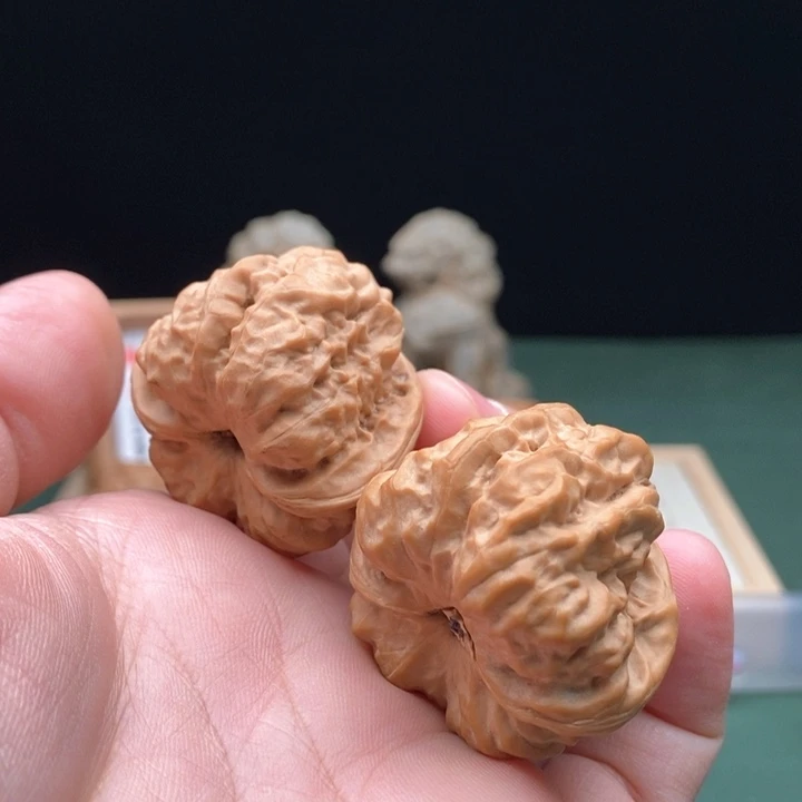 文玩核桃把件?*驴38全品蛤蟆头