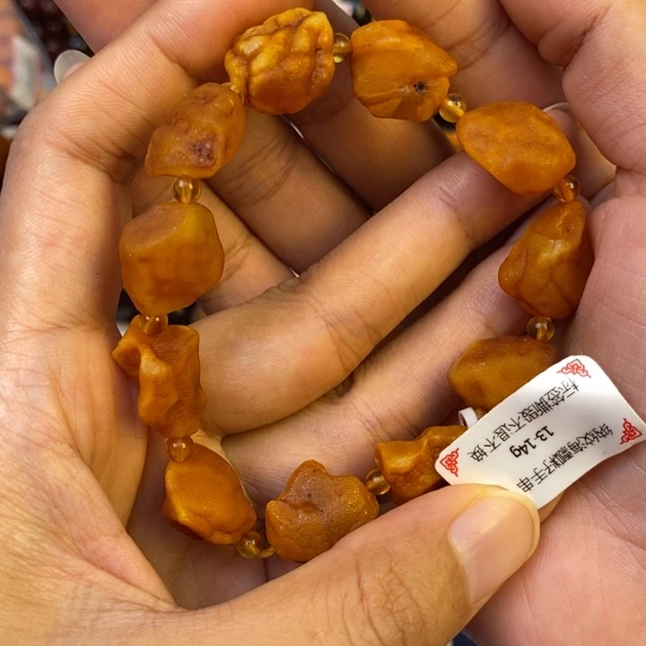 琥珀未镶嵌珠宝奇石