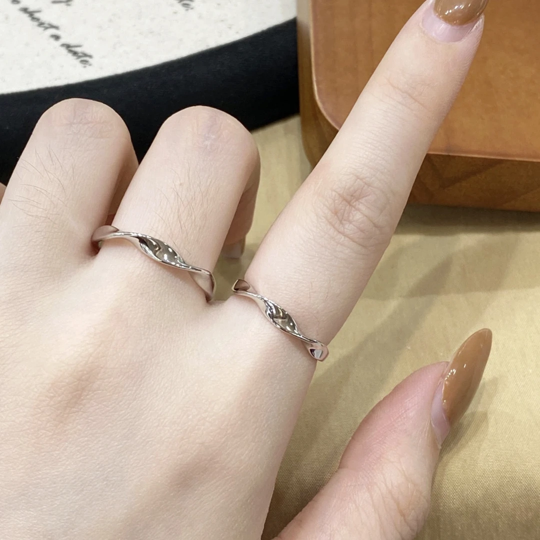 925银戒指 七夕首选礼物925纯银莫比乌斯情侣戒百搭时尚
