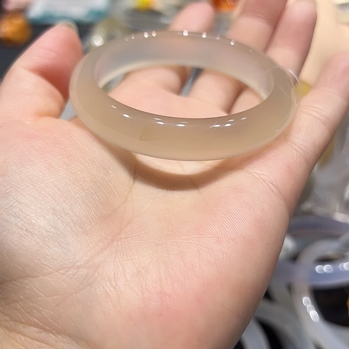 小***夭玛瑙/玉髓未镶嵌手镯