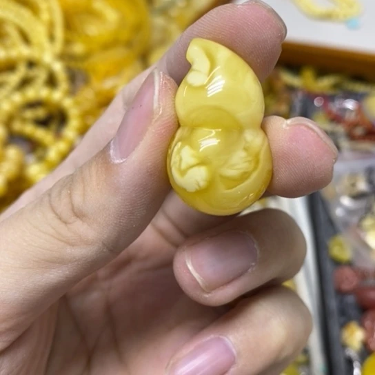 裸石蜜蜡未镶嵌吊坠