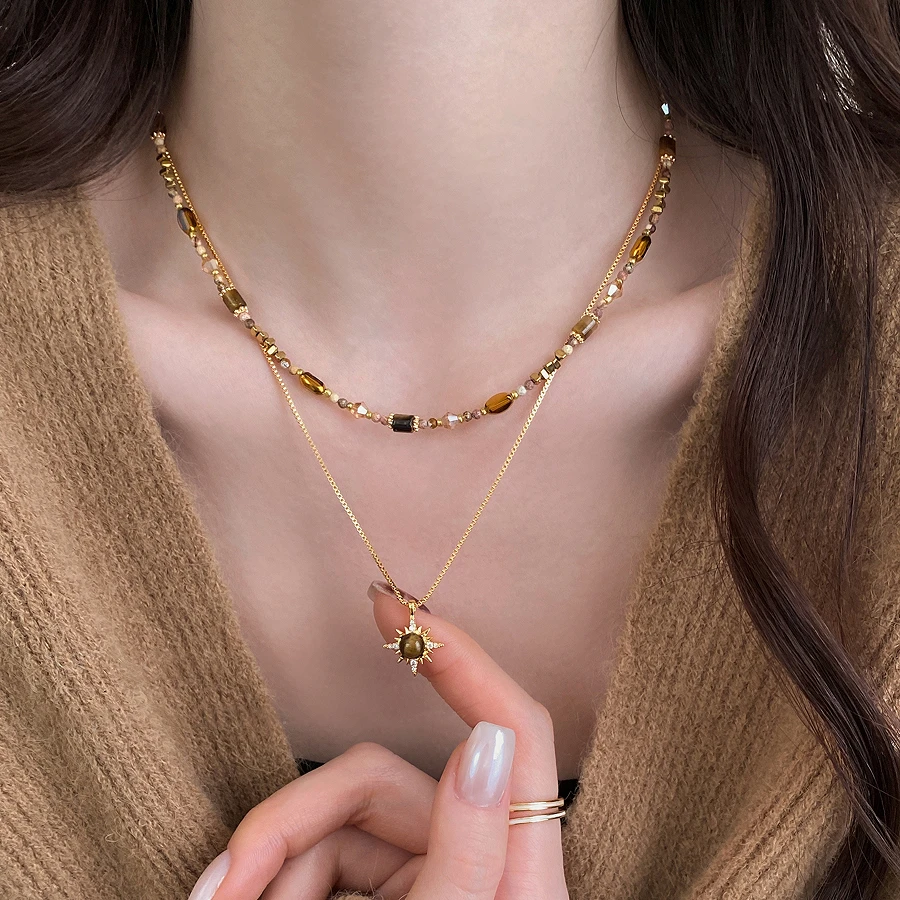 铜合金项链 美拉德虎眼石太阳花项链女秋冬复古轻奢高级感毛衣链