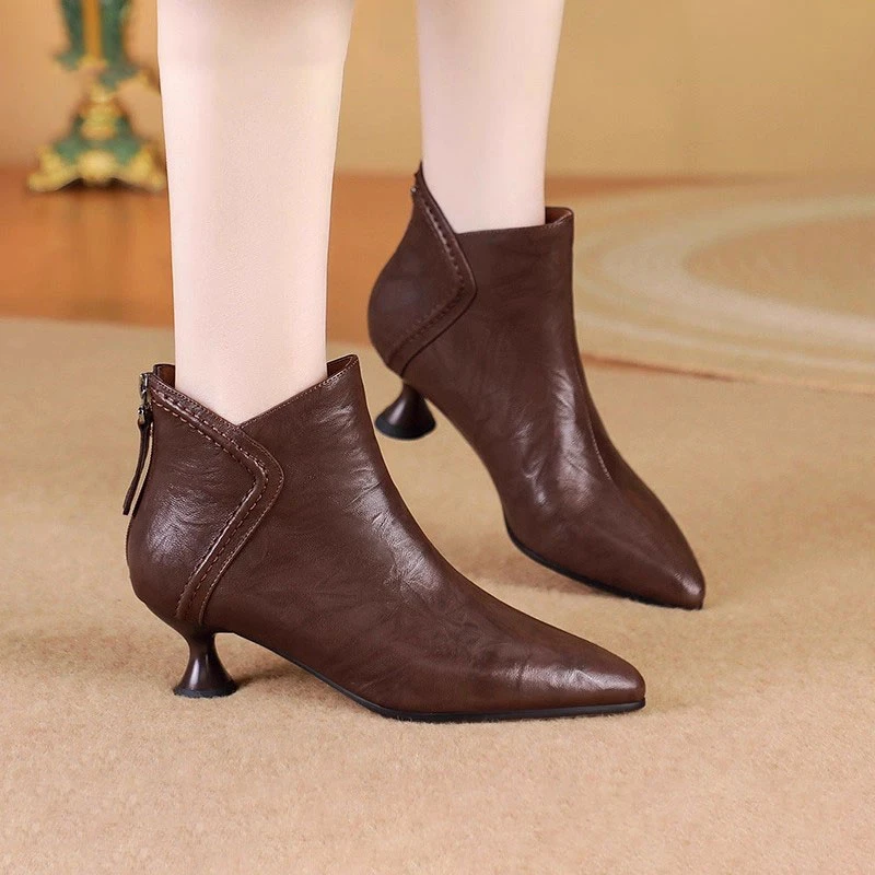 软皮棕色高跟靴子女士2025新款女靴裸靴软皮尖头短靴短筒秋冬单靴