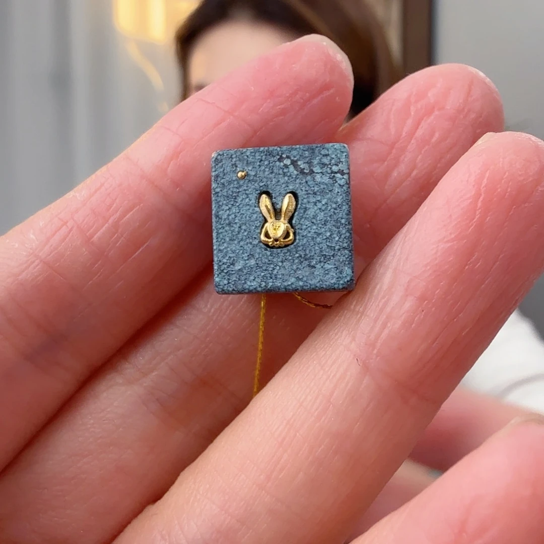 风***落绿松石未镶嵌珠宝奇石