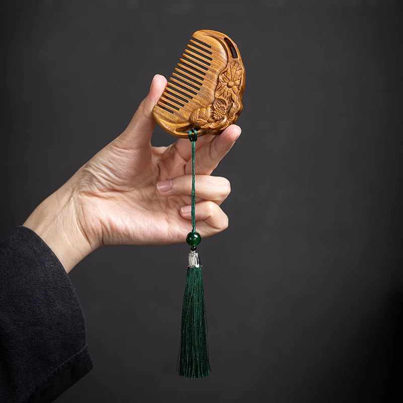 国风绿檀木梳子女檀香木雕花复古风