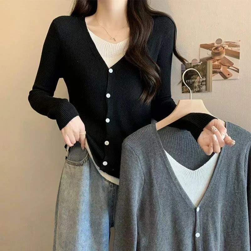 洋气高端遮肚子假两件显瘦针织衫2025春款新款小众炸街高级感女装