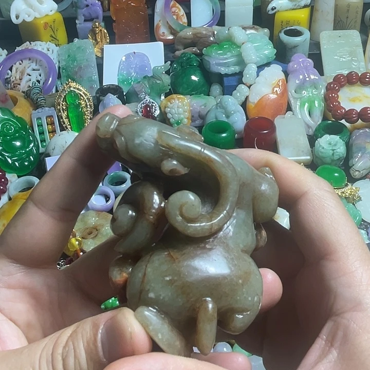 密胺瓷片实物如图