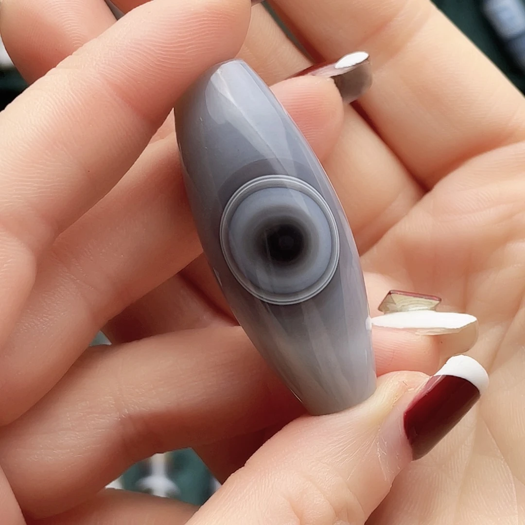 玛瑙/玉髓珠宝半成品合金清**人