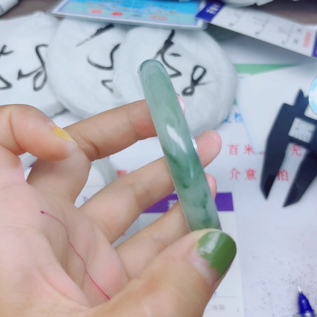 石英质玉手镯未镶嵌16/5657