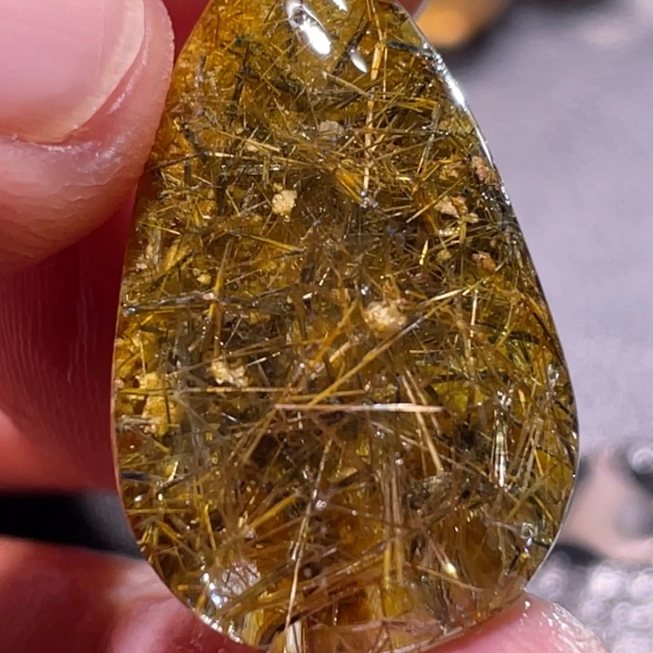 斯***坦颈饰未镶嵌发晶钛