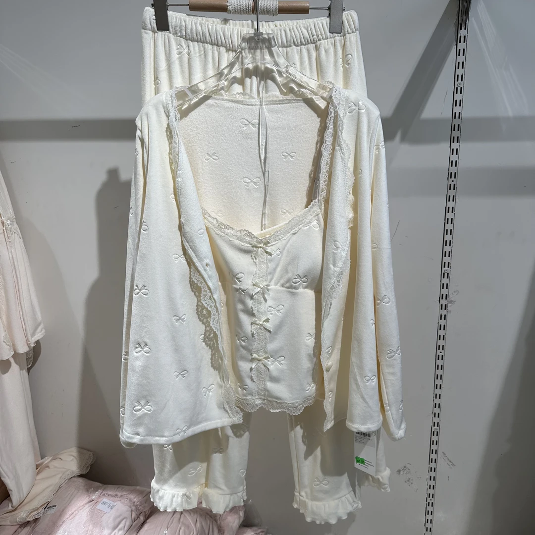 【美娜服饰】女士冬季带胸垫性感海岛绒加厚可外穿睡衣家居服