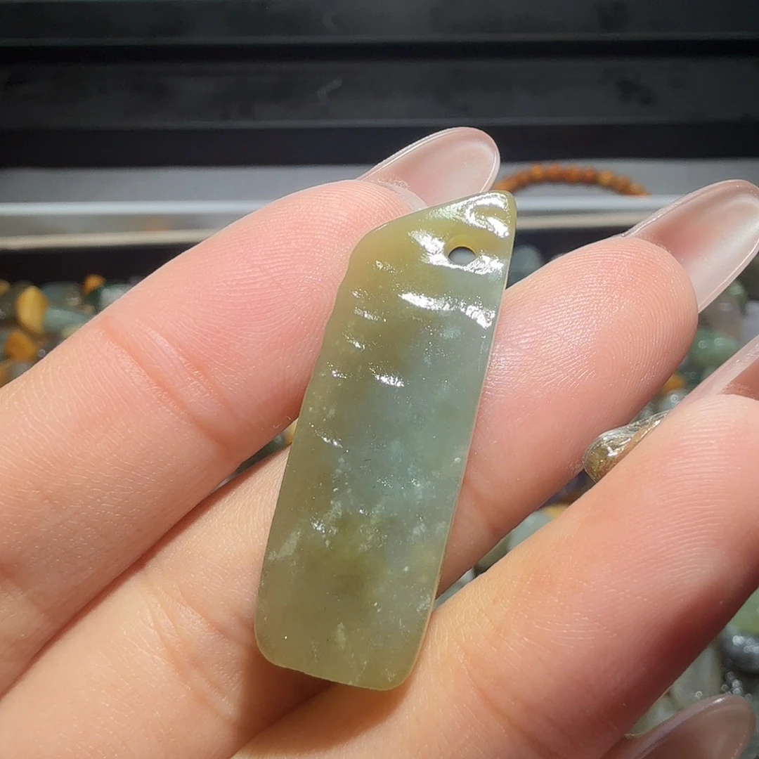 和田玉未镶嵌珠宝奇石