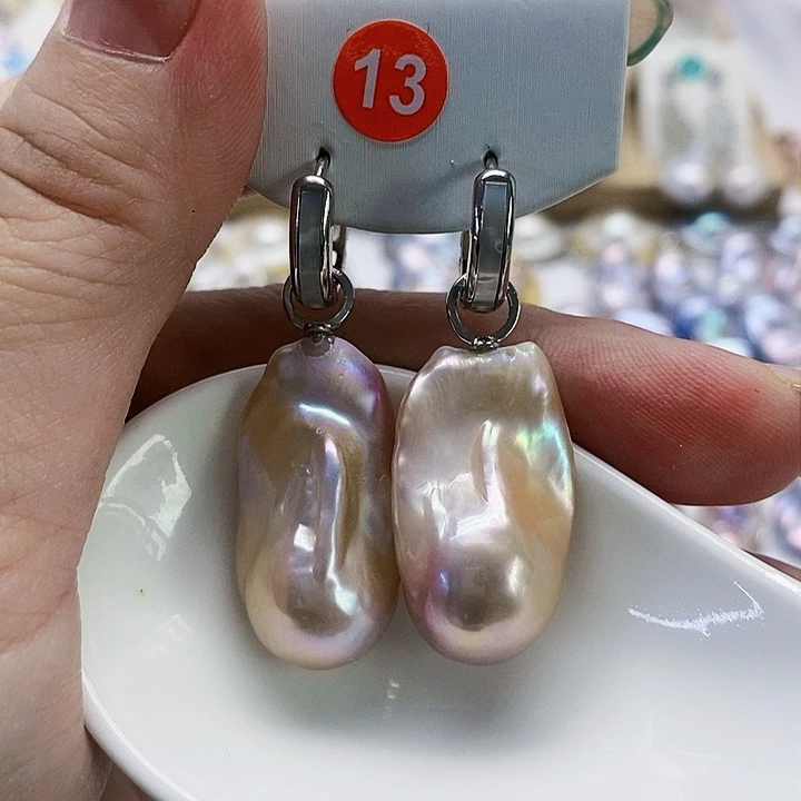 银S925镶嵌耳饰淡水珍珠