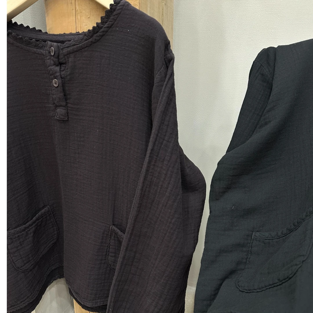 韩国正品/不支持退换/TD/蕾丝领口两兜小衫/0323