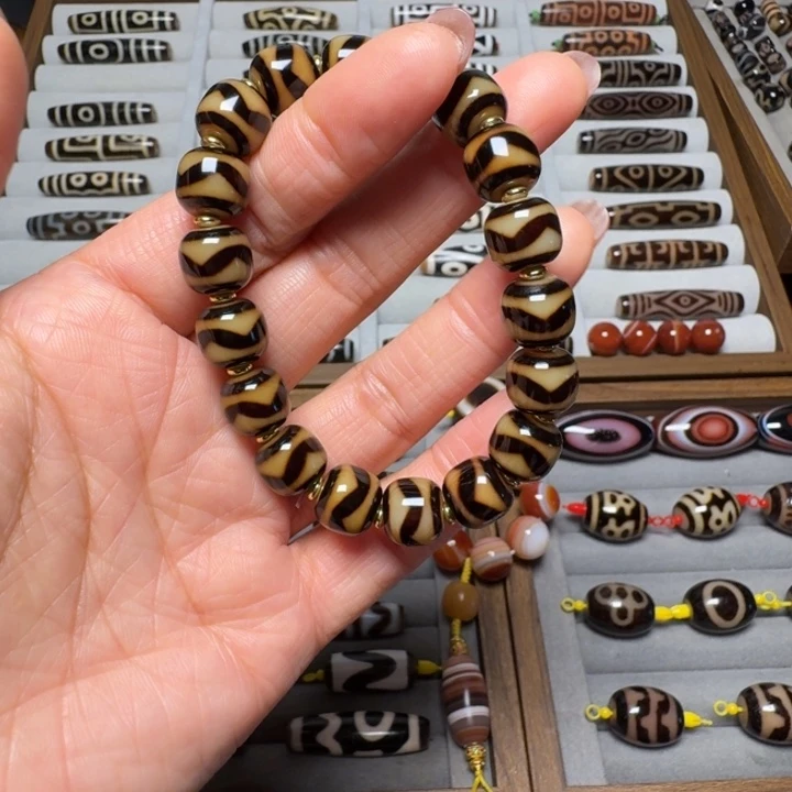 冬***阳玛瑙/玉髓未镶嵌颈饰