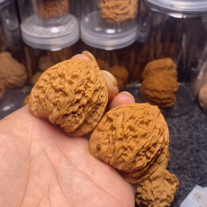 文玩核桃吊坠40无名