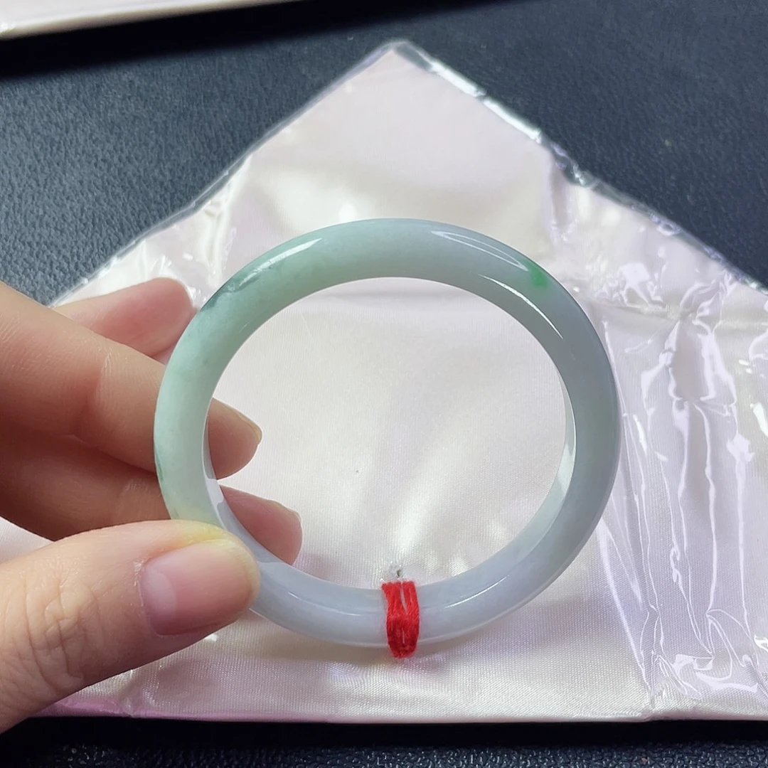 翡翠未镶嵌手镯圈口55.3宽9.8厚7.8