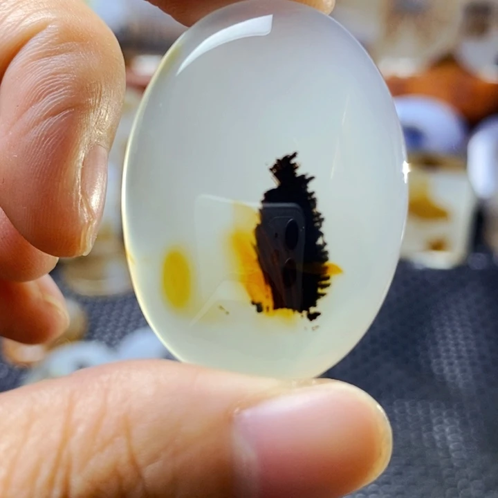 玛瑙/玉髓未镶嵌珠宝半成品