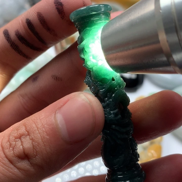 翡翠未镶嵌颈饰保真天然a货翡翠