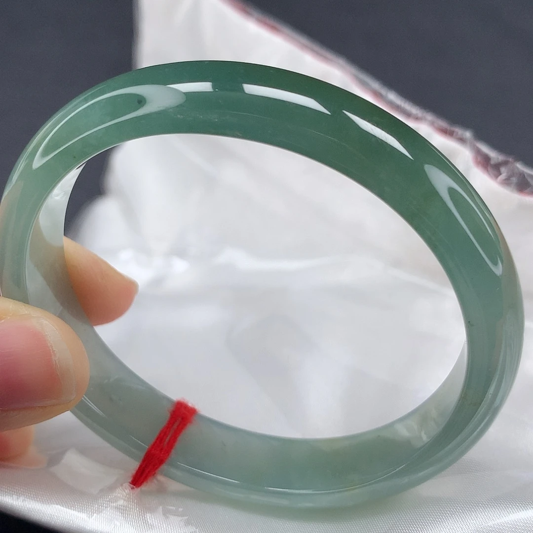 未镶嵌手镯翡翠，17号贵妃，正圈带54