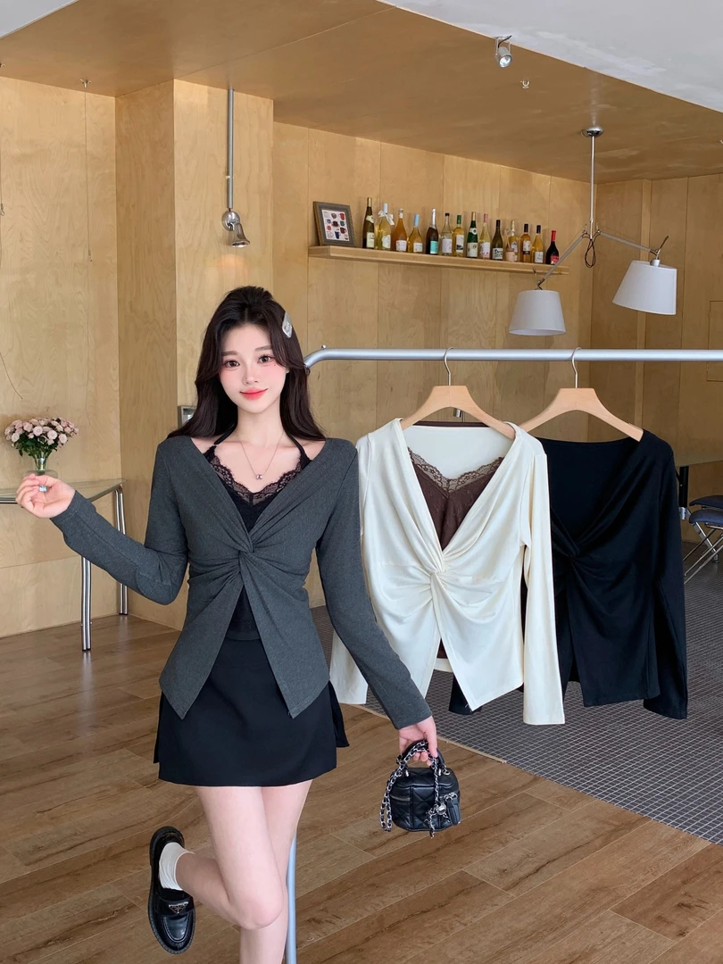 2025秋冬V领蕾丝法式长袖T恤修身型辣妹风拼接3783