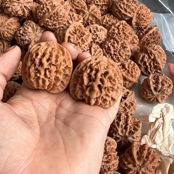 喷***嚏吊坠文玩核桃40秦闷尖磕