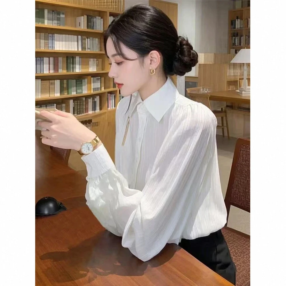 2025春装新款漂亮小衫高级感超好看气质时尚百搭白色衬衫上衣女